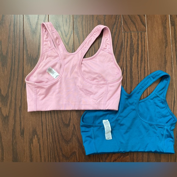 Nike sports bras - Picture 2 of 2